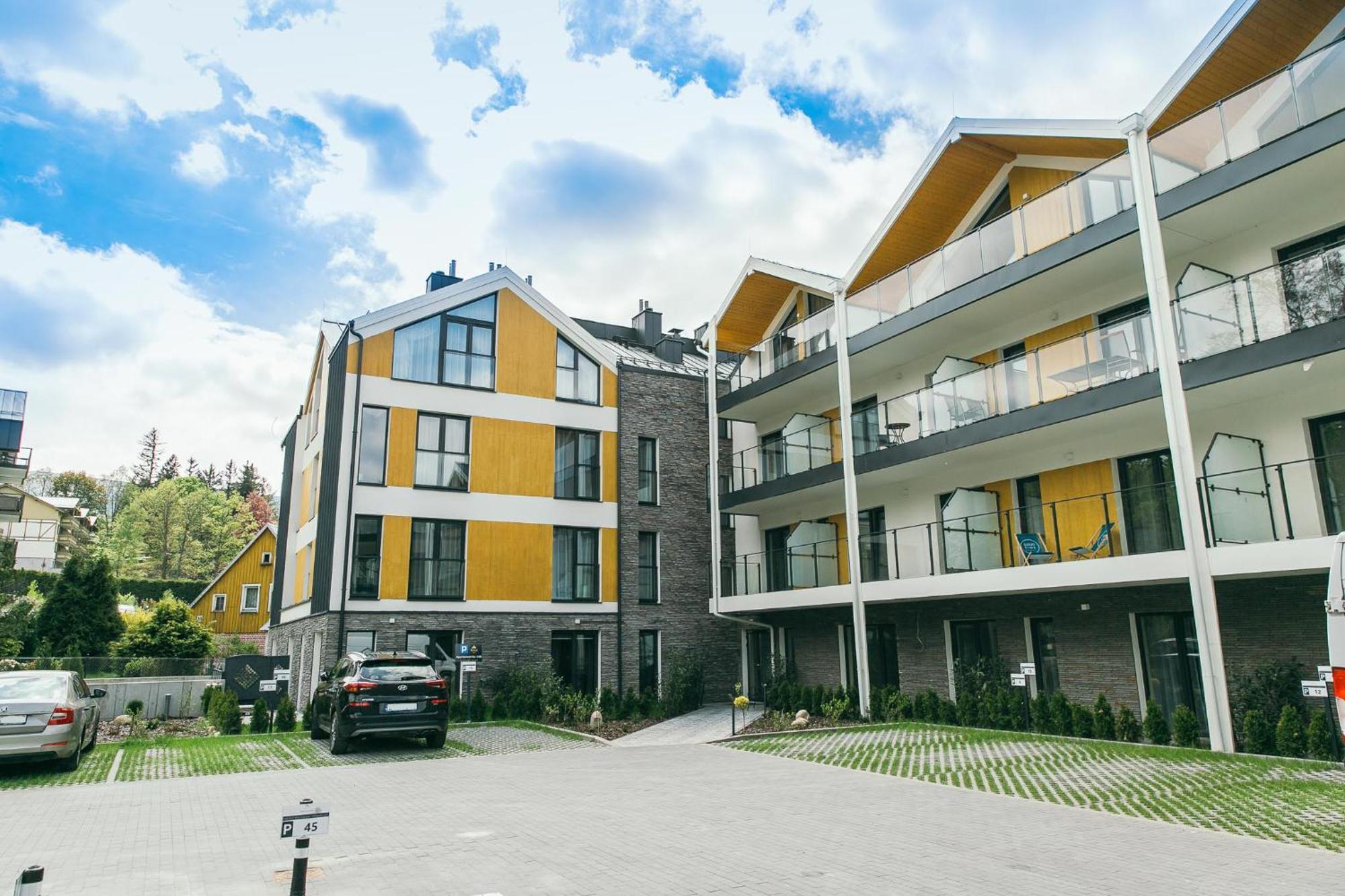 Apartament Uroczy Belle View ชกลาร์สกา ปอเรมบา ภายนอก รูปภาพ